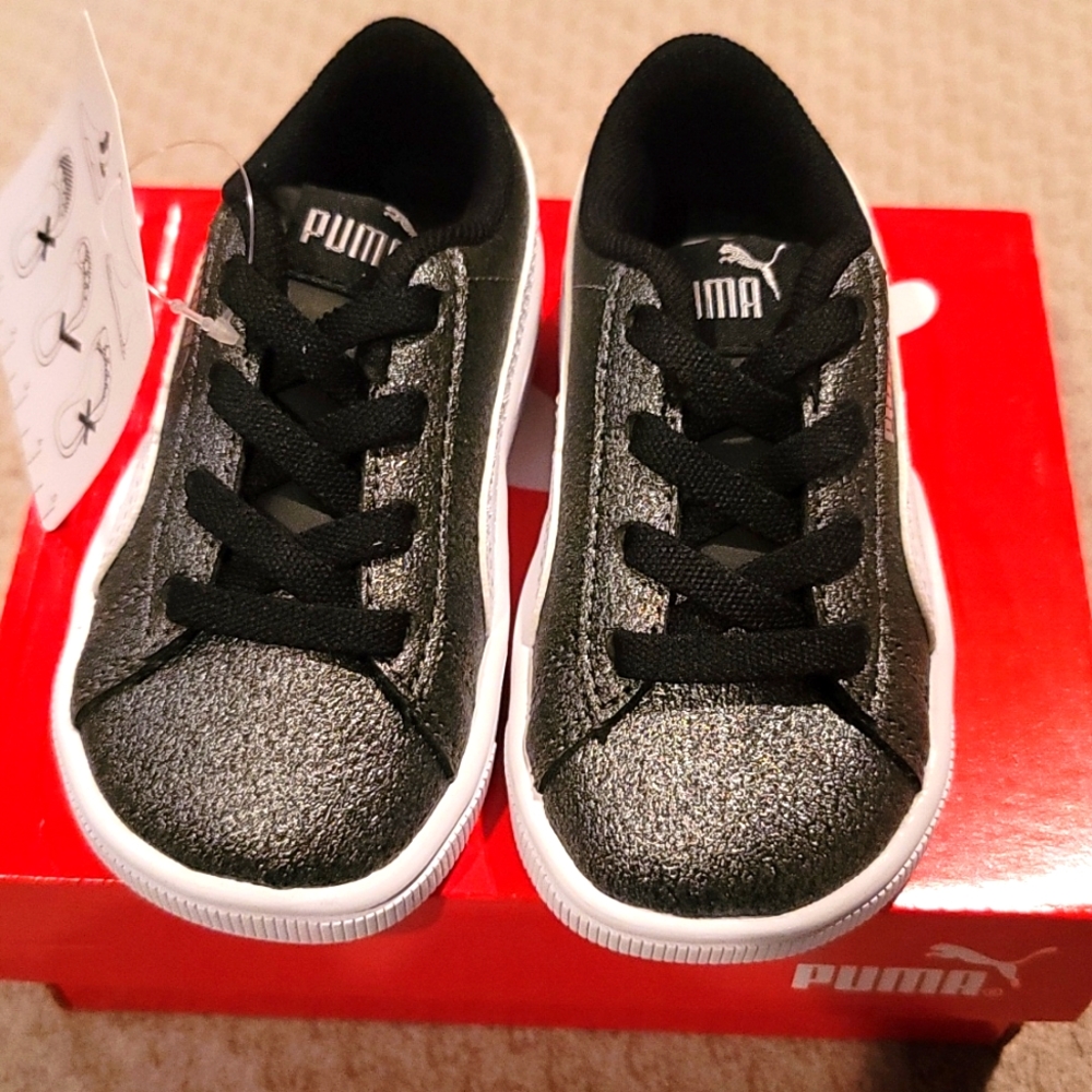 NIB Puma Vikky V2 Glitz Sneakers